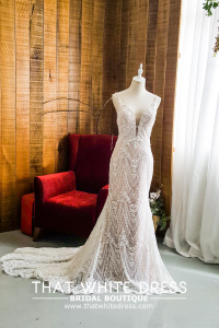 201RYW03 Sophia Skin Spaghetti straps Deep V neck Baroque Mermaid Bride Wedding Dress Designer Premium White Rental Kuala Lumpur