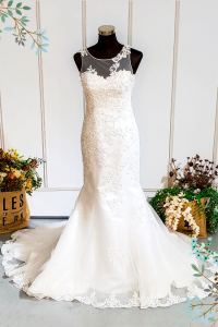 412W16 LL Illusion back asymetrical lace wedding gown malaysia rental