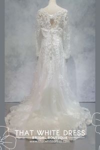 214LLWL02 Marie Plus LS Boat Neck Lace A line Plus size Bride Pengantin besar sewa Kuala Lumpur