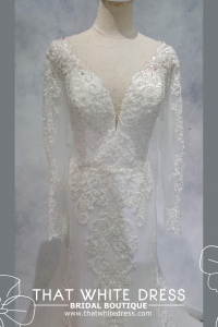 224ML03WL05 Sasley PLUS Illusion V neck Trumpet Plus Size Bridal Gown