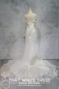 224ML03WL05 Sasley PLUS Illusion V neck Trumpet Plus Size Bridal Gown